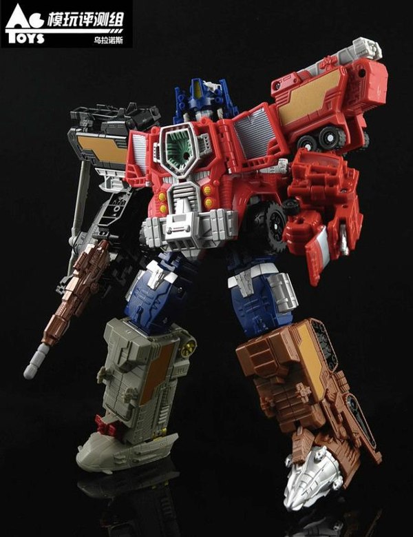 2013 Transformers Year Of Snake Optimus Prime Energon Repaint  In Hand Image   (10 of 17)